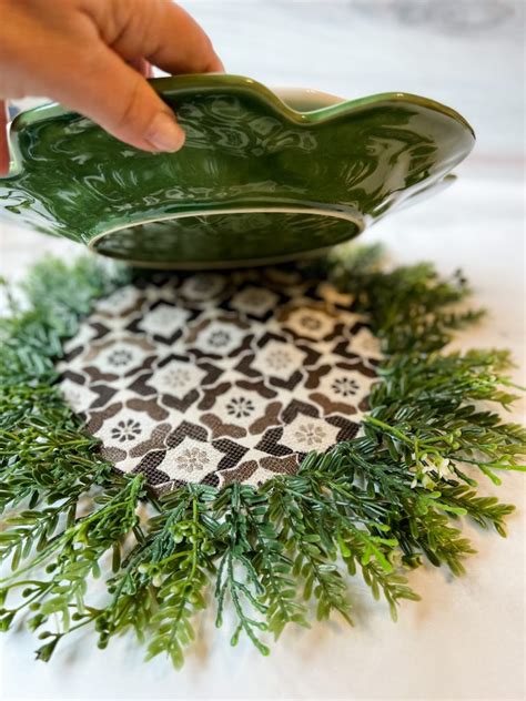 Faux greenery chargers. Things To Know About Faux greenery chargers. 